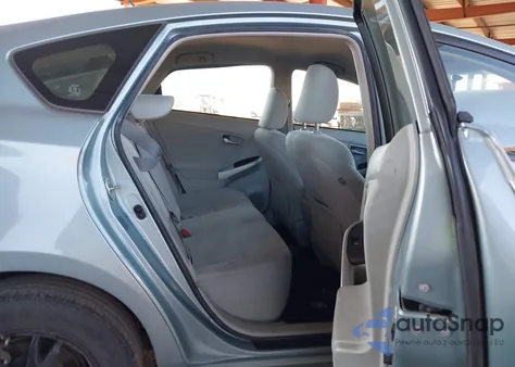 2013 Toyota Prius Three из США, поврежденный, VIN JTDKN3DU9D1667142